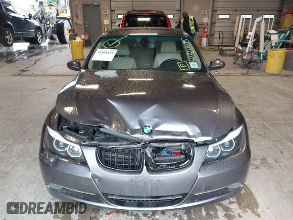 2006 BMW 3 Series 325i with VIN WBAVB13526KX36980, listed as a IAAI auction lot 42308455 with 147,512 mi miles and . Bid and sale history available at DreamBid. Image 12.