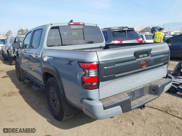 2025 Nissan Frontier SV with VIN 1N6ED1EJ1SN606654, listed as a IAAI auction lot 41188337 with 3,567 mi miles. Bid and sale history available at carsss.com. Image 3.