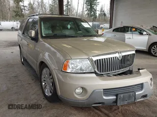 2004 Lincoln Navigator Luxury with VIN 5LMFU28R34LJ15279, listed as a IAAI auction lot 41470920 with 155,229 mi miles. Bid and sale history available at carsss.com. Image 1.