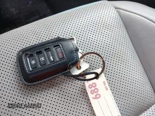 2016 Lexus ES 330 z VIN 58ABK1GG6GU034351, wystawiony jako IAAI lot #42167029 z przebiegiem 42 206 mil mil oraz . Historia ofert i sprzedaży dostępna na DreamBid. Obrazek 11.