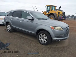 2007 Audi Q7 Premium with VIN WA1BY74L97D054604, listed as a IAAI auction lot 41736267 with 103,928 mi miles. Bid and sale history available at carsss.com. Image 1.
