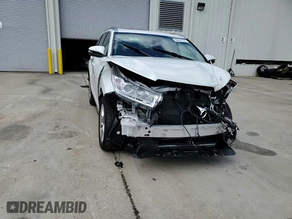 2017 Toyota Highlander Limited with VIN 5TDYZRFH8HS202829, listed as a Copart auction lot 58391795 with 81,957 mi miles and Salvage title. Bid and sale history available at DreamBid. Image 13.