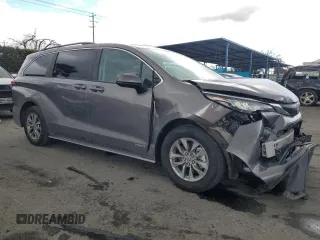2021 Toyota Sienna LE with VIN 5TDBRKEC3MS004866, listed as a Copart auction lot 48239265 with 77,356 mi miles and Salvage Title. Bid and sale history available at carsss.com. Image 4.