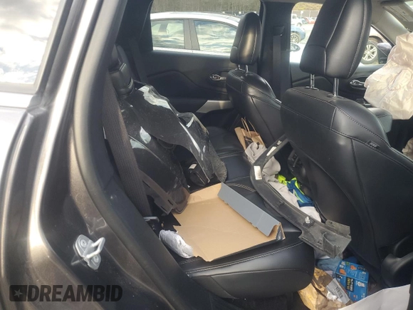 2018 Jeep Cherokee Latitude Plus with VIN 1C4PJMLXXJD547637, listed as a Copart auction lot 86063784 with Not provided miles and Salvage title. Bid and sale history available at DreamBid. Image 11.