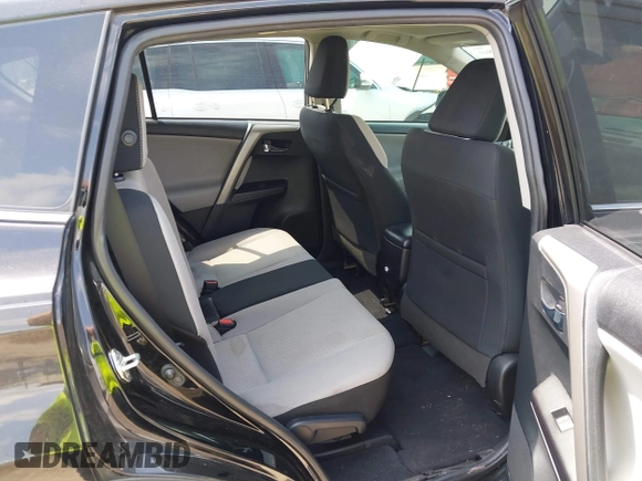 2018 Toyota RAV4 XLE z VIN 2T3WFREV4JW495379, wystawiony jako IAAI lot #42406849 z przebiegiem 132 126 mil mil oraz . Historia ofert i sprzedaży dostępna na DreamBid. Obrazek 8.