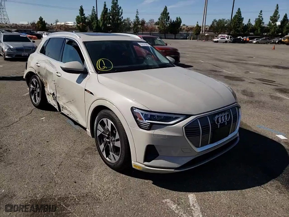 2022 Audi e-tron Premium with VIN WA1AAAGE0NB024295, listed as a Copart auction lot 65237562 with 4,495 mi miles. Bid and sale history available at carsss.com. Image 11.