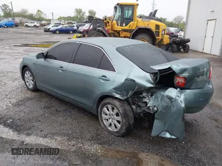 2007 Toyota Camry CE z VIN 4T1BE46K37U716769, wystawiony jako IAAI lot #42233779 z przebiegiem 166 265 mil mil oraz . Historia ofert i sprzedaży dostępna na DreamBid. Obrazek 3.