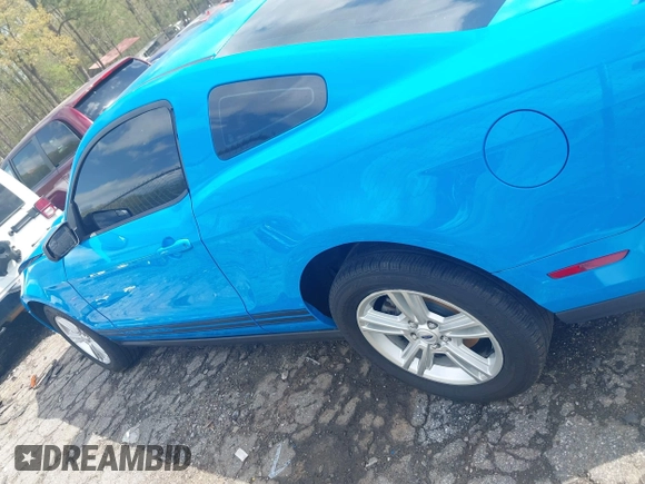 2011 Ford Mustang V6 with VIN 1ZVBP8AM7B5140537, listed as a IAAI auction lot 41941144 with 109,573 mi miles and . Bid and sale history available at carsss.com. Image 14.