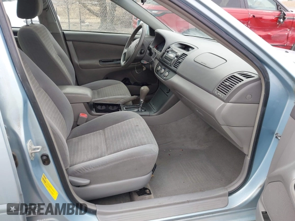 2006 Toyota Camry STD with VIN 4T1BE30K26U681322, listed as a IAAI auction lot 41810479 with 212,127 mi miles and . Bid and sale history available at carsss.com. Image 5.