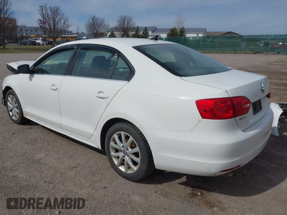 2013 Volkswagen Jetta Sedan SE with VIN 3VWDP7AJ5DM279328, listed as a IAAI auction lot 41902614 with 173,246 mi miles. Bid and sale history available at carsss.com. Image 3.