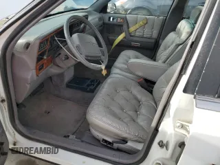1994 Chrysler LeBaron z VIN 3C3AA563XRT225465, wystawiony jako Copart lot #78666144 z przebiegiem 87 254 mil mil oraz Tytuł czysty. Historia ofert i sprzedaży dostępna na DreamBid. Obrazek 7.