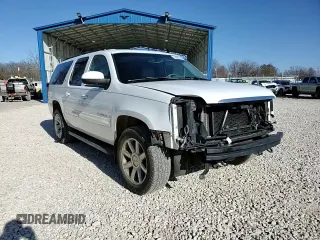 2007 GMC Yukon XL SLT with VIN 1GKFK16327J247671, listed as a Copart auction lot 48088245 with 201,157 mi miles and Salvage Title. Bid and sale history available at carsss.com. Image 12.