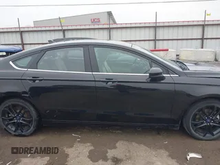 2019 Ford Fusion SE with VIN 3FA6P0HD1KR199226, listed as a IAAI auction lot 41525292 with 71,242 mi miles. Bid and sale history available at carsss.com. Image 13.