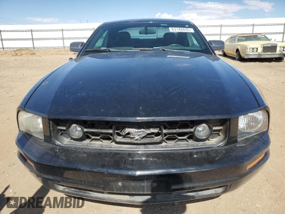 2008 Ford Mustang Deluxe with VIN 1ZVHT80N685103553, listed as a Copart auction lot 63146695 with 156,645 mi miles and Clean title. Bid and sale history available at DreamBid. Image 5.