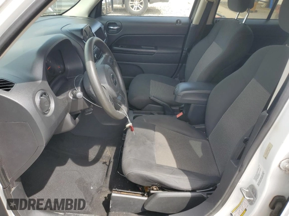 2011 Jeep Patriot Latitude with VIN 1J4NT1GBXBD178336, listed as a Copart auction lot 56512915 with 183,036 mi miles and Clean Title. Bid and sale history available at DreamBid. Image 7.