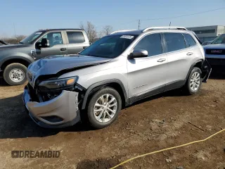 2019 Jeep Cherokee Latitude with VIN 1C4PJLCB5KD267124, listed as a Copart auction lot 48891575 with 75,400 mi miles and Salvage Title. Bid and sale history available at carsss.com. Image 1.