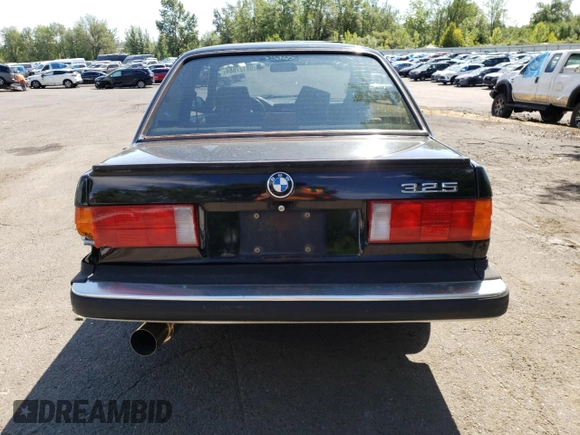 1987 BMW 3 Series 325 with VIN WBAAB5407H9692655, listed as a Copart auction lot 68127684 with 271,481 mi miles and Salvage Title. Bid and sale history available at carsss.com. Image 6.