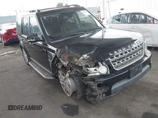 2016 Land Rover LR4 HSE z VIN SALAG2V6XGA844844, wystawiony jako IAAI lot #41200715 z przebiegiem 63 487 mil mil oraz . Historia ofert i sprzedaży dostępna na DreamBid. Obrazek 1.