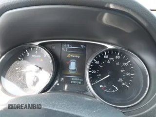 2015 Nissan Rogue SL z VIN 5N1AT2MVXFC797938, wystawiony jako IAAI lot #42129111 z przebiegiem 133 898 mil mil oraz . Historia ofert i sprzedaży dostępna na DreamBid. Obrazek 7.