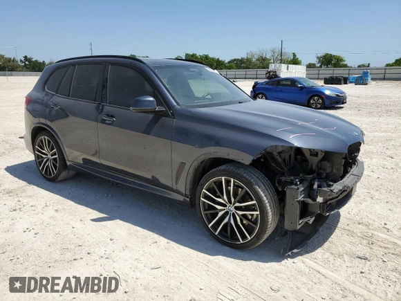 2020 BMW X5 sDrive40i with VIN 5UXCR4C0XLLT18537, listed as a Copart auction lot 52439585 with 45,042 mi miles and Salvage Title. Bid and sale history available at DreamBid. Image 4.