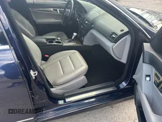 2008 Mercedes-Benz C 350 Sport with VIN WDDGF56X38F138693, listed as a Copart auction lot 53344655 with 187,318 mi miles and Clean Title. Bid and sale history available at DreamBid. Image 5.