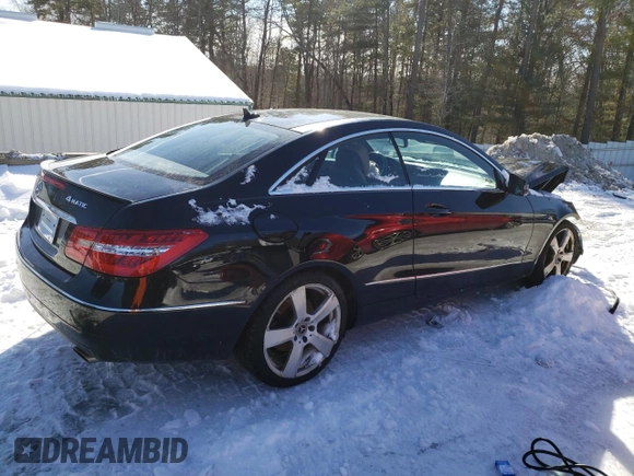 2013 Mercedes-Benz E-Class E 350 with VIN WDDKJ8JBXDF203474, listed as a Copart auction lot 44331785 with 110,228 mi miles and Clean Title. Bid and sale history available at carsss.com. Image 3.