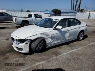 2015 BMW 3 Series 328i z VIN WBA3C1C56FK120218, wystawiony jako Copart lot #55898645 z przebiegiem 122 251 mil mil oraz Szkoda całkowita • Salvage title. Historia ofert i sprzedaży dostępna na DreamBid. Obrazek 1.