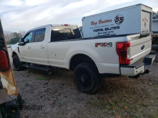 2019 Ford F-350 XL z VIN 1FT8W3BT6KEG01302, wystawiony jako Copart lot #84645714 z przebiegiem 125 088 mil mil oraz Szkoda całkowita • Salvage title. Historia ofert i sprzedaży dostępna na DreamBid. Obrazek 2.