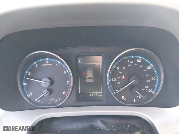 2018 Toyota RAV4 XLE with VIN 2T3WFREV7JW408039, listed as a IAAI auction lot 41686372 with 94,125 mi miles. Bid and sale history available at carsss.com. Image 16.