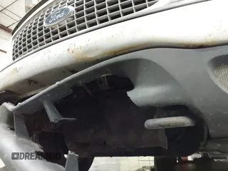 2000 Ford Expedition Special Service z VIN 1FMFU16L2YLC02530, wystawiony jako IAAI lot #42238010 z przebiegiem Nie podano mil oraz . Historia ofert i sprzedaży dostępna na DreamBid. Obrazek 18.