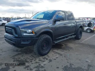 2017 Ram 1500 Rebel z VIN 1C6RR7YT2HS734120, wystawiony jako IAAI lot #41590424 z przebiegiem 113 034 mil mil oraz . Historia ofert i sprzedaży dostępna na DreamBid. Obrazek 17.