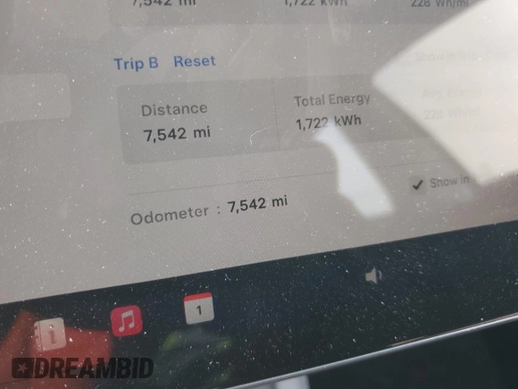 2025 Tesla Model 3 Long Range with VIN 5YJ3E1EA7SF880270, listed as a Copart auction lot 49733925 with 7,542 mi miles and Salvage Title. Bid and sale history available at DreamBid. Image 9.