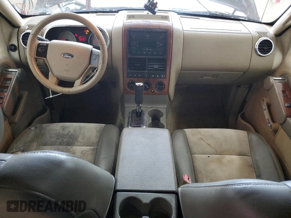 2007 Ford Explorer Eddie Bauer z VIN 1FMEU74E67UA84364, wystawiony jako Copart lot #60142495 z przebiegiem 182 595 mil mil oraz Czysty tytuł • Clean title. Historia ofert i sprzedaży dostępna na DreamBid. Obrazek 8.