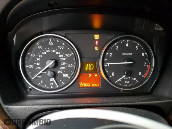 2009 BMW 3 Series 328i xDrive with VIN WBAWV53589P079726, listed as a Copart auction lot 44101055 with 219,434 mi miles and Salvage Title. Bid and sale history available at carsss.com. Image 9.