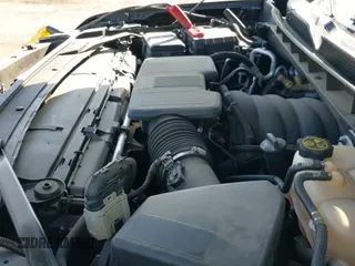 2021 Cadillac Escalade Sport Platinum с VIN 1GYS4GKL0MR447050, выставлен на аукционе IAAI как лот 40741768 с пробегом 59 828 миль миль и . История ставок и продаж доступна на DreamBid. Изображение 19.