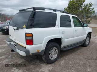 2006 Chevrolet Tahoe Z71 with VIN 1GNEK13Z86R129700, listed as a IAAI auction lot 41949718 with 276,764 mi miles. Bid and sale history available at carsss.com. Image 4.