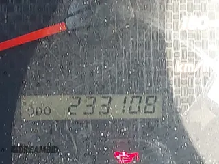 2015 Toyota Tacoma PreRunner z VIN 5TFJX4GN4FX039649, wystawiony jako IAAI lot #41240801 z przebiegiem 233 108 mil mil oraz . Historia ofert i sprzedaży dostępna na DreamBid. Obrazek 15.