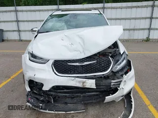 2021 Chrysler Pacifica Limited with VIN 2C4RC3GG8MR508358, listed as a IAAI auction lot 42470026 with 94,040 mi miles and . Bid and sale history available at DreamBid. Image 12.