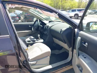 2011 Nissan Rogue S z VIN JN8AS5MV4BW268944, wystawiony jako IAAI lot #42215428 z przebiegiem 143 683 mil mil oraz . Historia ofert i sprzedaży dostępna na DreamBid. Obrazek 5.