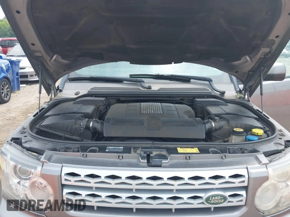 2011 Land Rover LR4 Lux с VIN SALAK2D44BA586974, выставлен на аукционе IAAI как лот 42494039 с пробегом 165 171 миль миль и . История ставок и продаж доступна на DreamBid. Изображение 10.