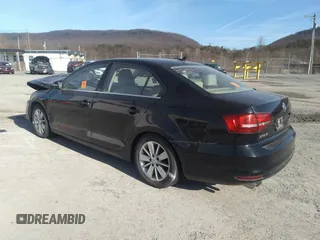 2015 Volkswagen Jetta Sedan 1.8T SE w/Connectivity with VIN 3VWD07AJ2FM255186, listed as a IAAI auction lot 35986577 with 7,853 mi miles. Bid and sale history available at carsss.com. Image 3.