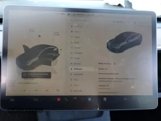 2023 Tesla Model 3 с VIN 5YJ3E1EA2PF655052, выставлен на аукционе Copart как лот 49684185 с пробегом 20 344 миль миль и Списание • Salvage title. История ставок и продаж доступна на DreamBid. Изображение 9.