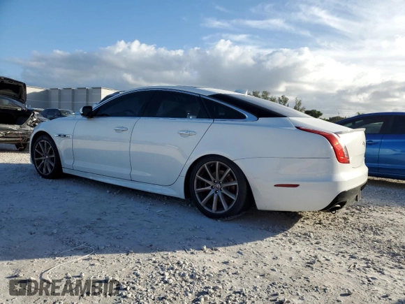 2018 Jaguar XJ with VIN SAJWA1C77J8W14750, listed as a Copart auction lot 87273204 with 51,040 mi miles and Clean Title. Bid and sale history available at carsss.com. Image 2.