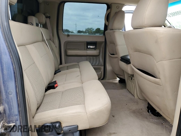 2005 Ford F-150 XLT z VIN 1FTPW14555KE94182, wystawiony jako Copart lot #55995655 z przebiegiem 222 531 mil mil oraz Czysty tytuł • Clean title. Historia ofert i sprzedaży dostępna na DreamBid. Obrazek 10.