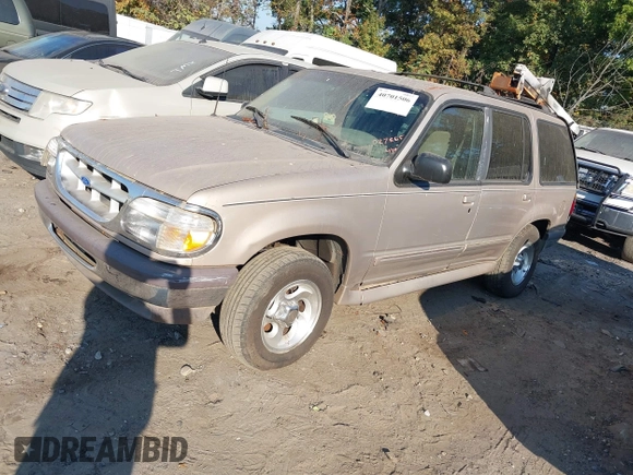 1997 Ford Explorer XL with VIN 1FMDU34X2VUD27865, listed as a IAAI auction lot 40701506 with 341,563 mi miles and . Bid and sale history available at DreamBid. Image 2.
