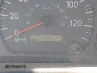 2003 Nissan Sentra XE z VIN 3N1CB51D83L696512, wystawiony jako IAAI lot #42454628 z przebiegiem 194 629 mil mil oraz . Historia ofert i sprzedaży dostępna na DreamBid. Obrazek 7.