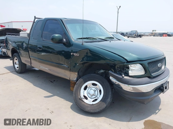 2001 Ford F-150 XL z VIN 1FTZX17201NA28384, wystawiony jako IAAI lot #39496964 z przebiegiem 65 695 mil mil oraz . Historia ofert i sprzedaży dostępna na DreamBid. Obrazek 1.