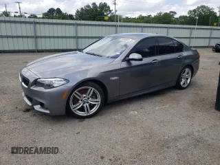2015 BMW 5 Series 535i z VIN WBA5B1C51FG127821, wystawiony jako Copart lot #54650665 z przebiegiem 66 997 mil mil oraz Szkoda całkowita • Salvage title. Historia ofert i sprzedaży dostępna na DreamBid. Obrazek 1.