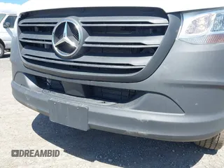 2025 Mercedes-Benz Sprinter Cargo with VIN W1Y4KBHY6ST203831, listed as a IAAI auction lot 42173474 with 4,382 mi miles. Bid and sale history available at carsss.com. Image 6.
