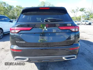 2022 Mitsubishi Outlander ES z VIN JA4J3TA82NZ073739, wystawiony jako IAAI lot #41901335 z przebiegiem 82 012 mil mil oraz . Historia ofert i sprzedaży dostępna na DreamBid. Obrazek 17.